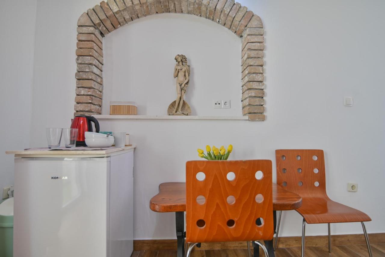 Guesthouse Kate Trogir Exterior photo
